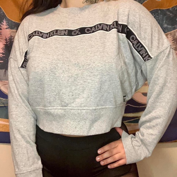 Calvin Klein Performance cropped sweater - Picture 2 of 7